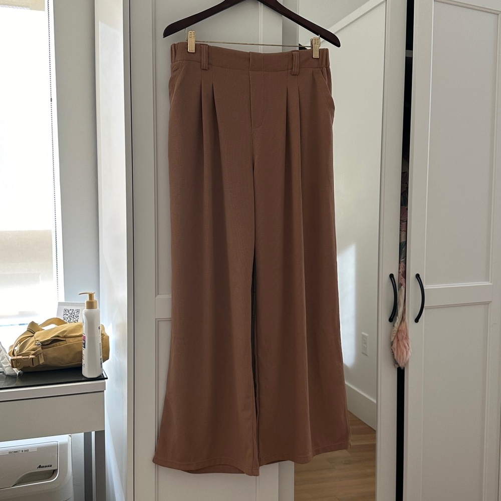 Halara waffle work pants macchiato brown L new